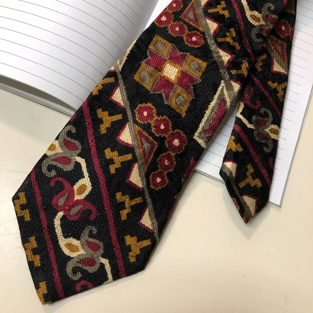 Lands’ Ends Vintage Menswear Brown bohemian print 100% Silk  Neck Tie